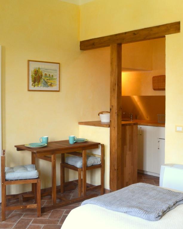 Agriturismo Borgo San Francesco Basiglio Buitenkant foto